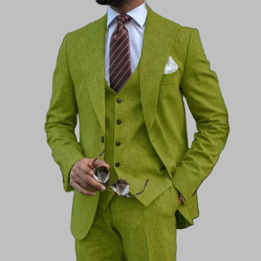 Lightweight Men’s Three-Piece Suit with Turn-Down Collar