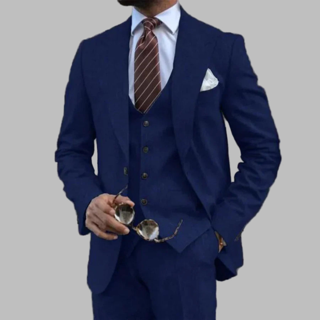 Lightweight Men’s Three-Piece Suit with Turn-Down Collar