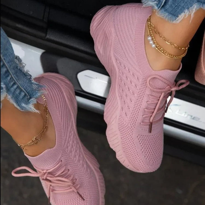 Lightweight Mesh Sneakers for Women Breathable Comfort with Everyday Versatility