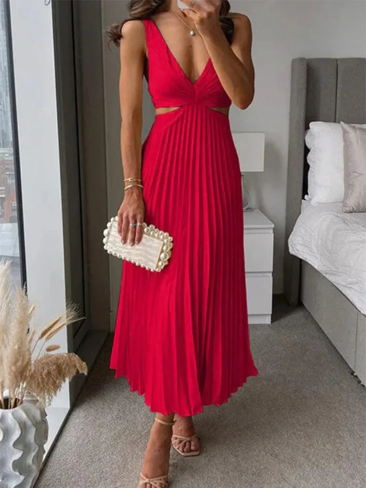 Elegant Sleeveless Dress with Open Back Graceful Sophistication for Warm-Weather Occasions
