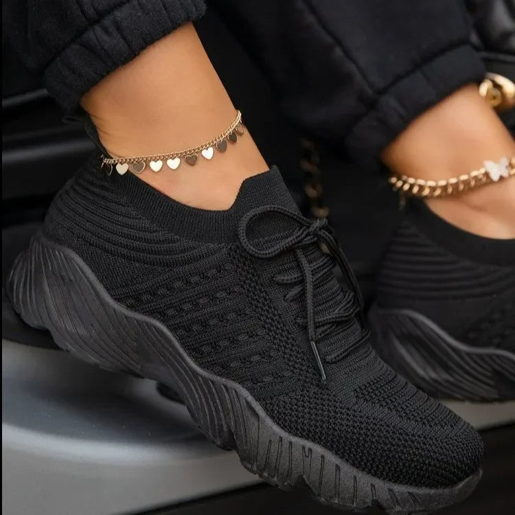 Lightweight Mesh Sneakers for Women Breathable Comfort with Everyday Versatility