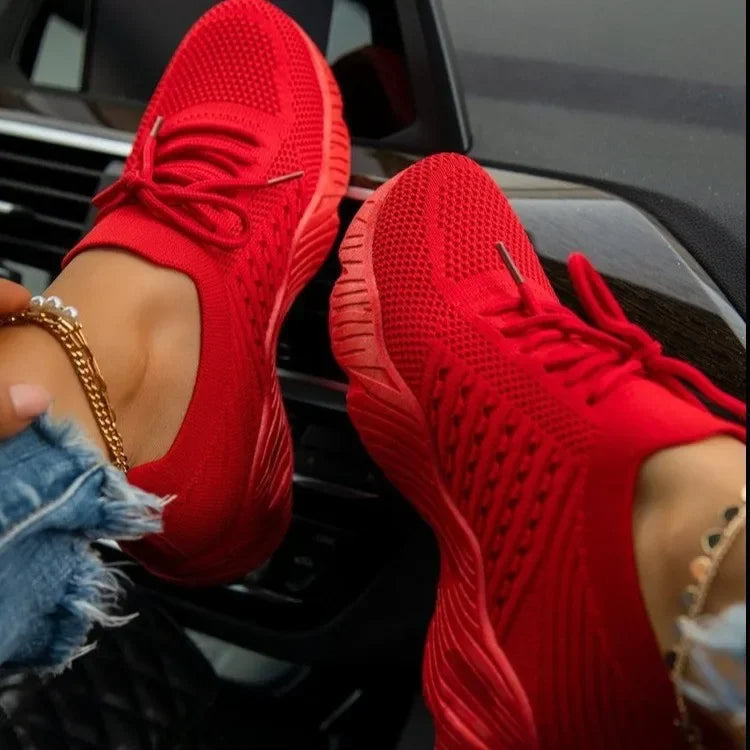 Lightweight Mesh Sneakers for Women Breathable Comfort with Everyday Versatility
