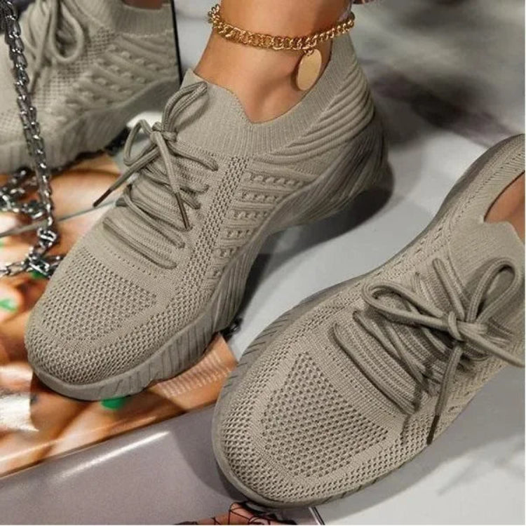 Lightweight Mesh Sneakers for Women Breathable Comfort with Everyday Versatility