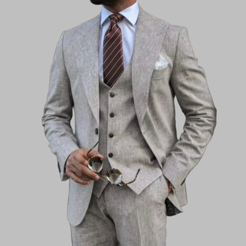 Lightweight Men’s Three-Piece Suit with Turn-Down Collar