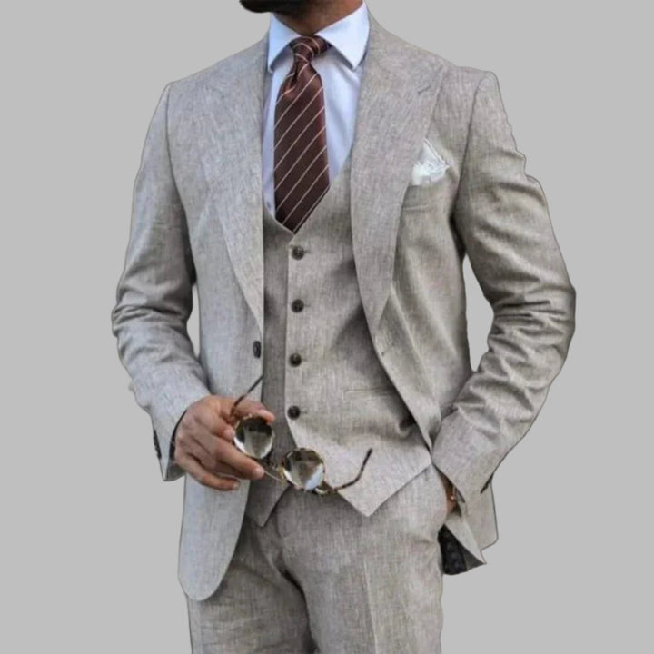 Lightweight Men’s Three-Piece Suit with Turn-Down Collar