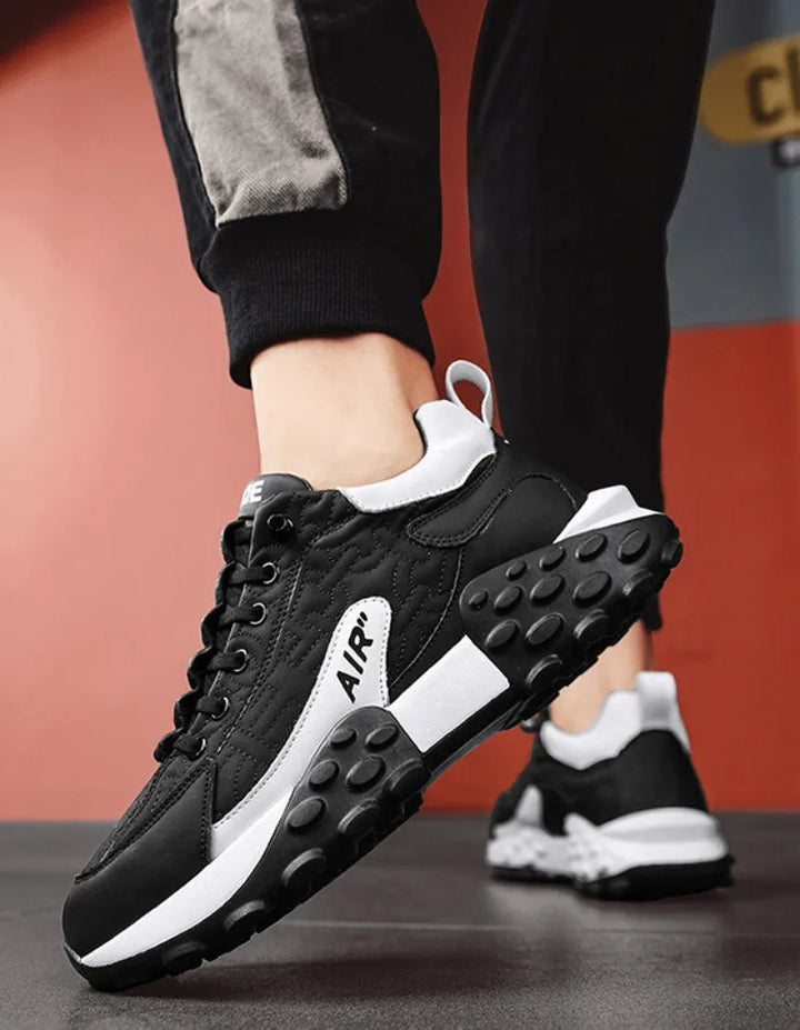 StrideMax Men's Platform Sneakers