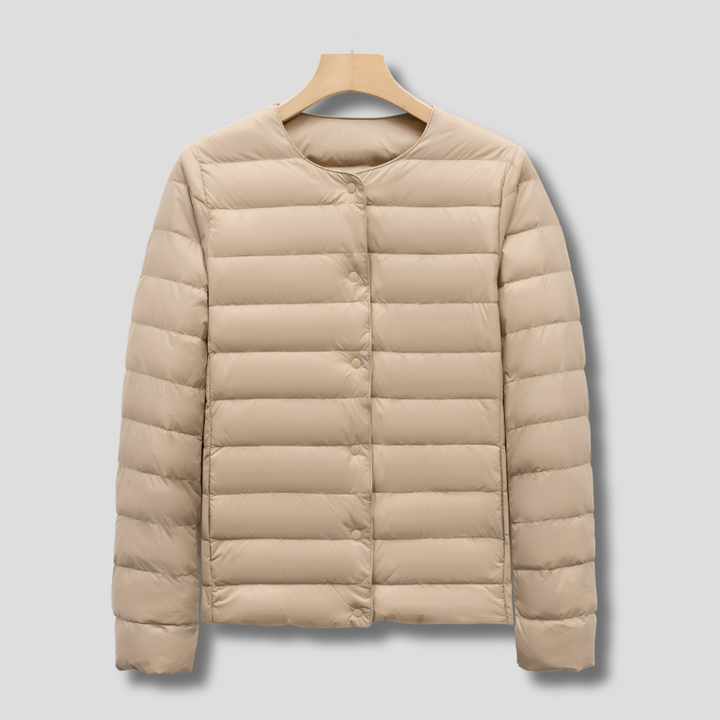 Collarless Portable Puffer for Spring and Winter
