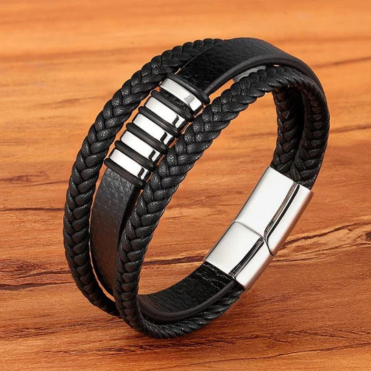 Stylish Leather Bracelet for Men Timeless Accessory Modern Edge