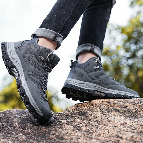 Giuseppe – Waterproof Hiking Shoes (Unisex)