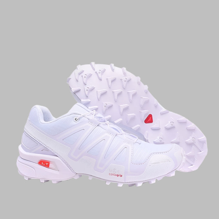 Wandelsneakers, ontworpen voor duurzaamheid en comfort tijdens diverse outdoor activiteiten.